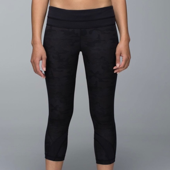 lululemon | Inspire Crop | size 6 | camo print - Picture 4 of 8